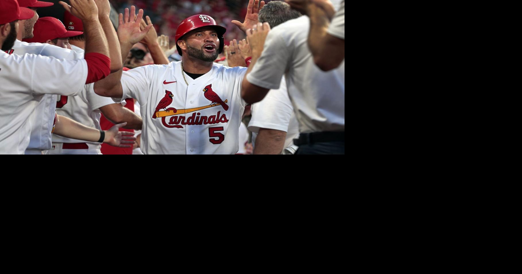 Albert Pujols surprised a young Cardinals fan by giving away jersey