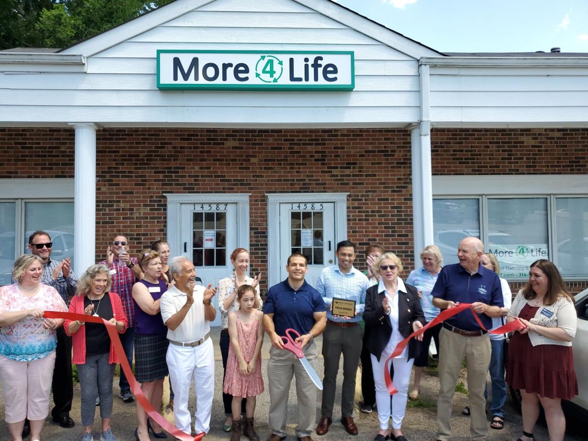 Manchester Physical Therapy Business Introduces Community Wellness Classes At Grand Opening