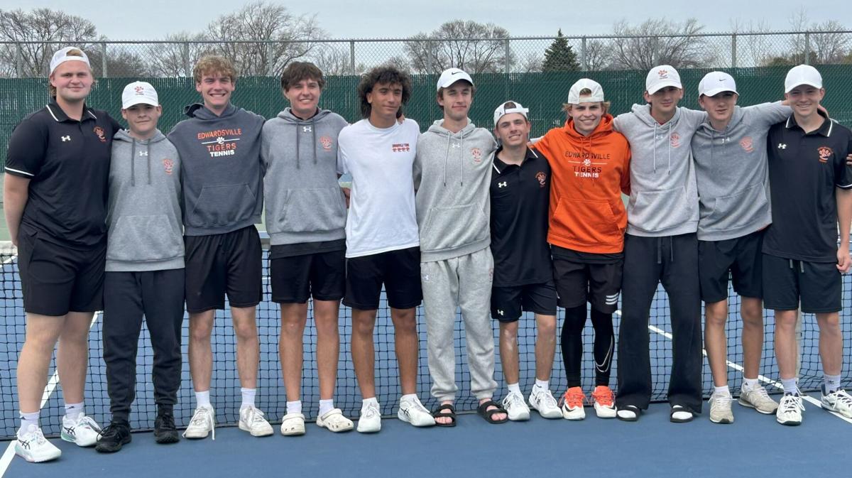 Edwardsville tennis at Hersey Invite