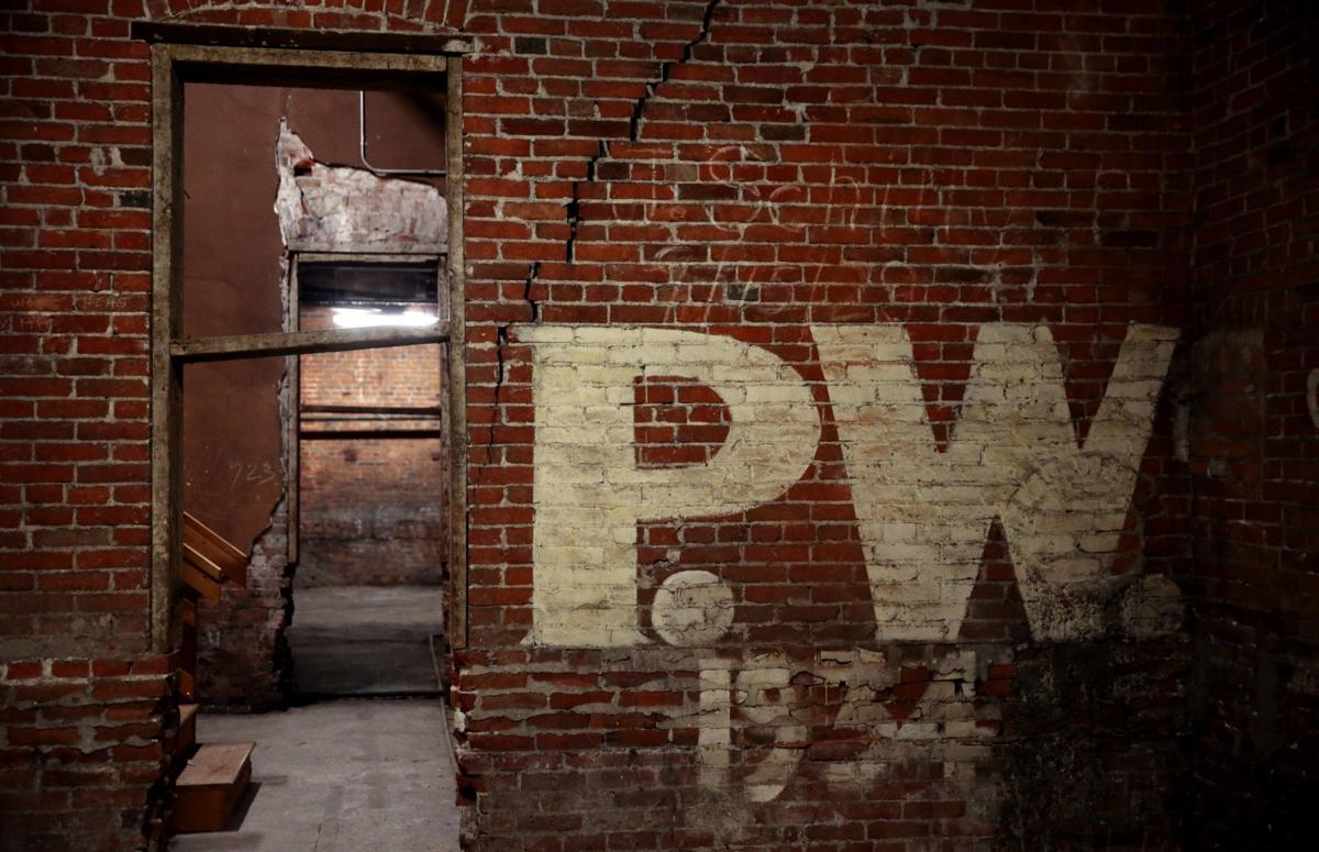 150 years From Lunatic Asylum to St. Louis Psychiatric Rehabilitation