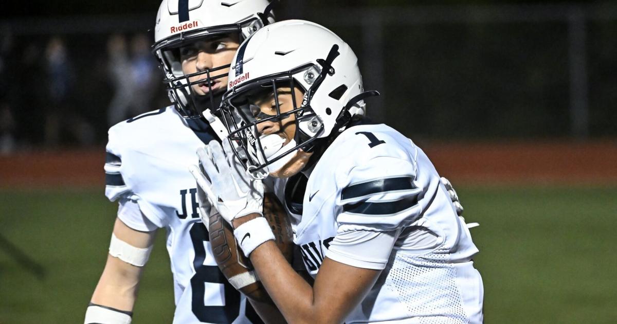 SLUH rides dominant first half to victory at Hillsboro, improves to 2-0