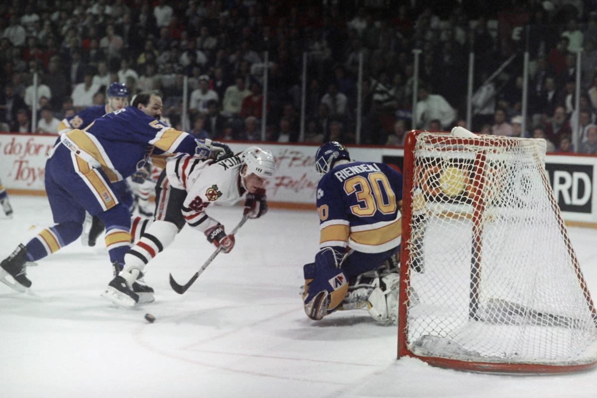 Blues vs Black hawks