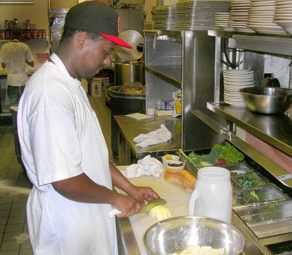 Meglio's Italian Grill & Bar gets a forkful of fame on 'Restaurant