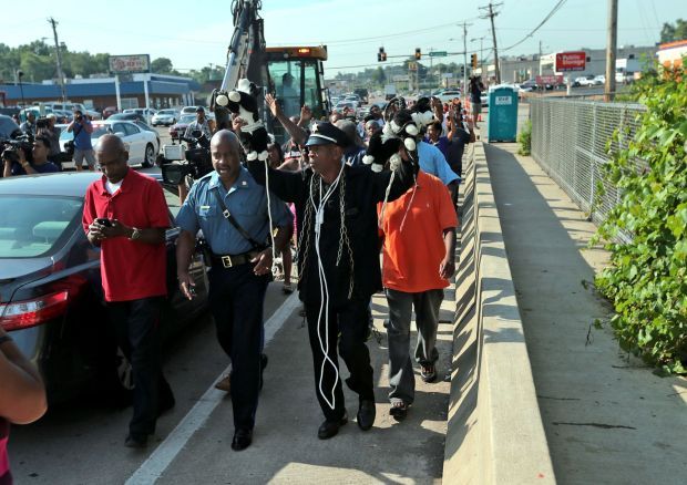 Ferguson police ID officer Darren Wilson as shooter of Michael Brown