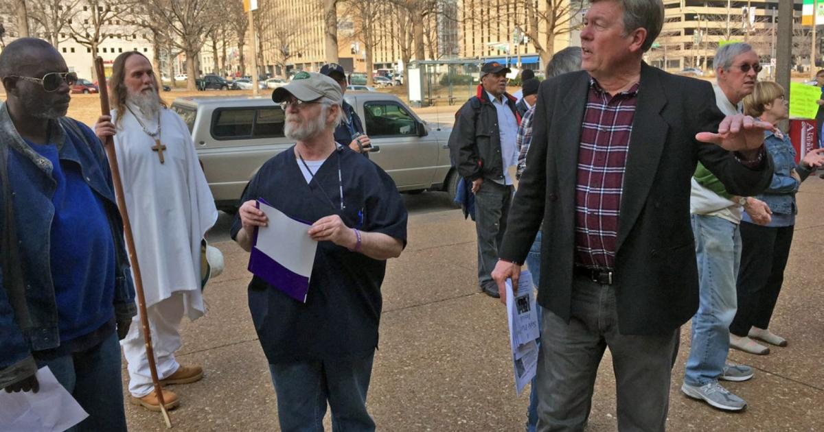 City orders Larry Rice's downtown St. Louis homeless shelter to close ...