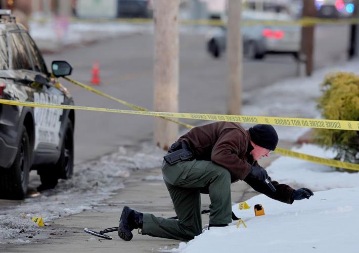 Granite City police officer shot