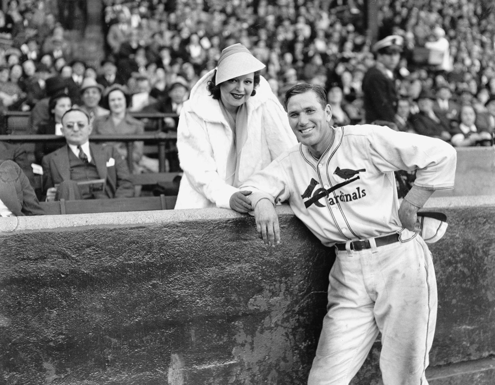 Cardinal Classic Dizzy Dean St. Louis Cardinals