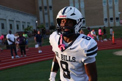 De Smet Jesuit High School football hosts 51 University High School