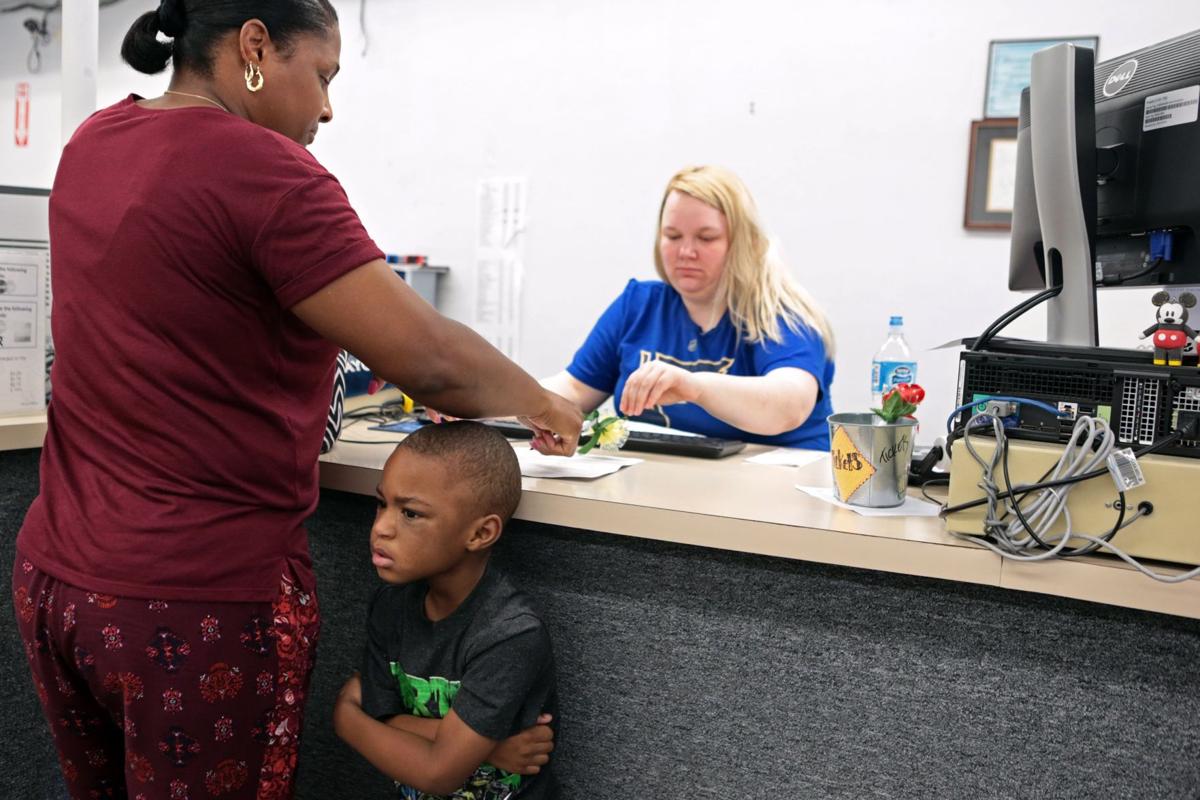 End Of An Era Florissant Dmv Shifts From Rotary Club Into Private Hands Metro Stltoday Com
