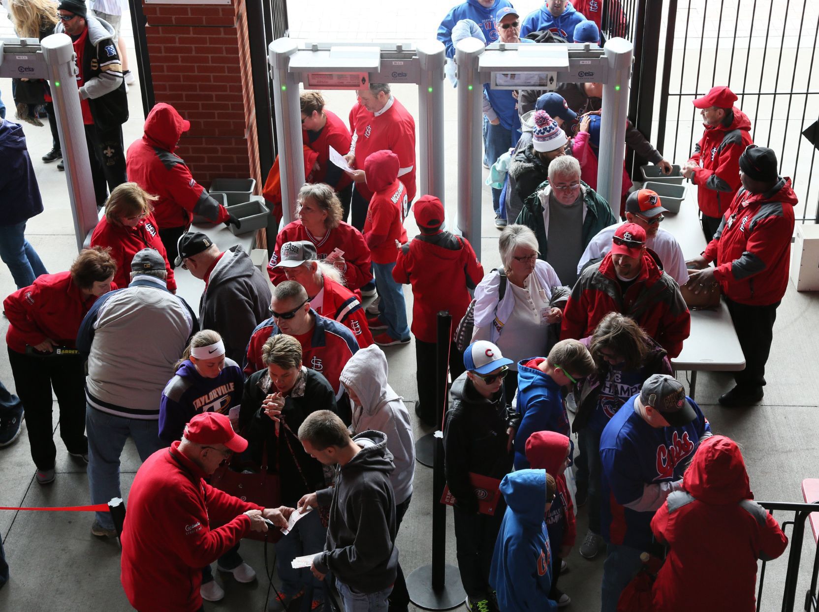 busch stadium bags