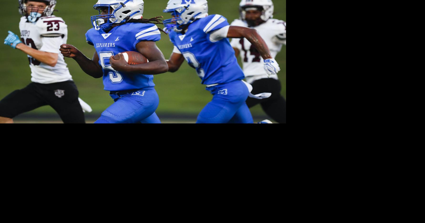 Fully healthy, Jhordyn Croft runs wild in Alton Marquette's win over Dupo in opener By Greg Uptain | Special to the Post-Dispatch