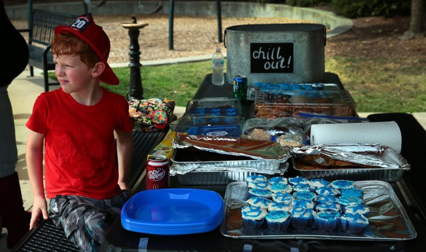 Bake sale held to benefit police officers