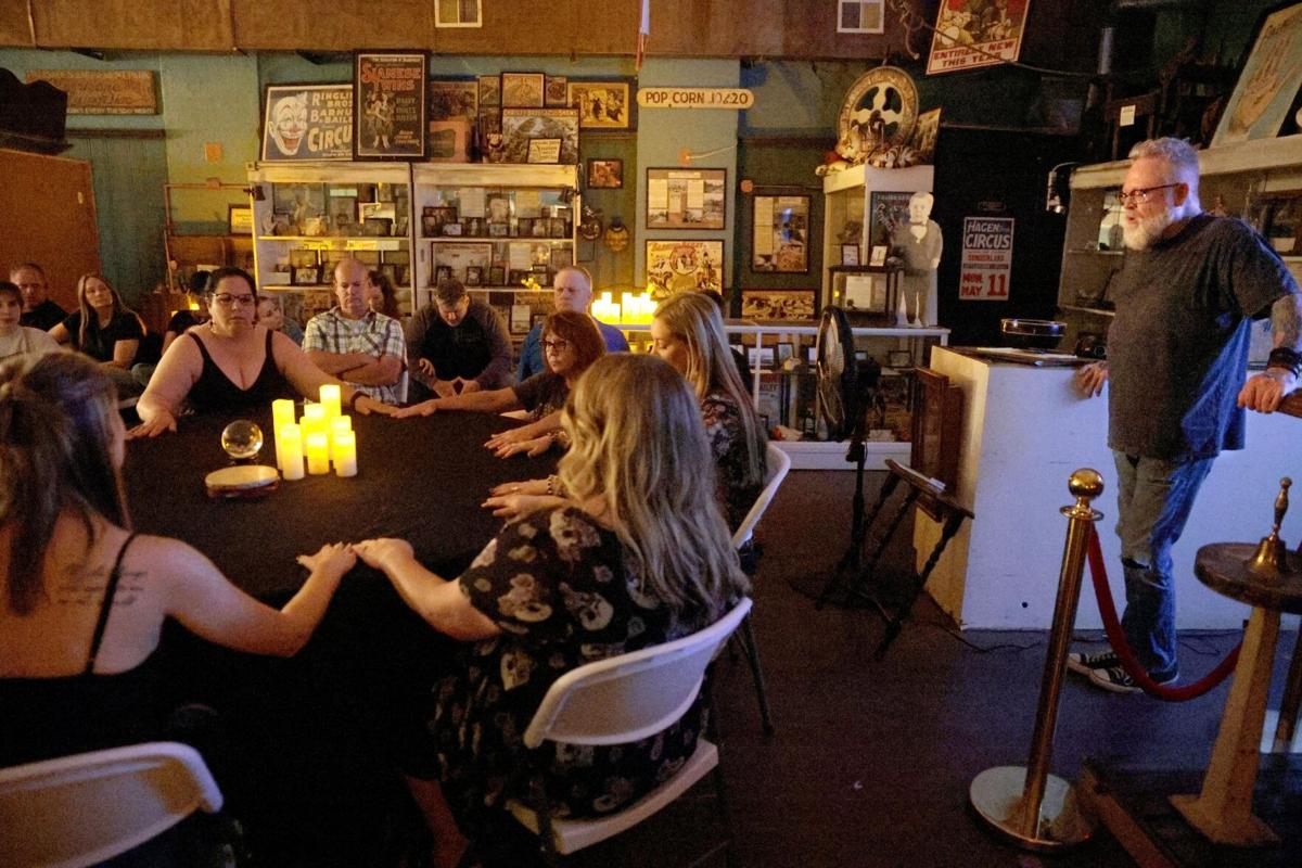 Seance-interested tourists get history and hands-on experience