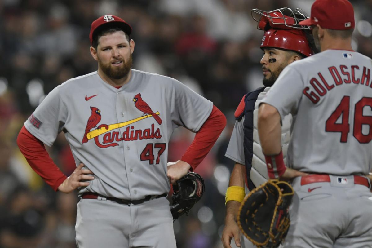 Cardinals' Jordan Montgomery hoping for good news after injury forces early  exit in Chicago