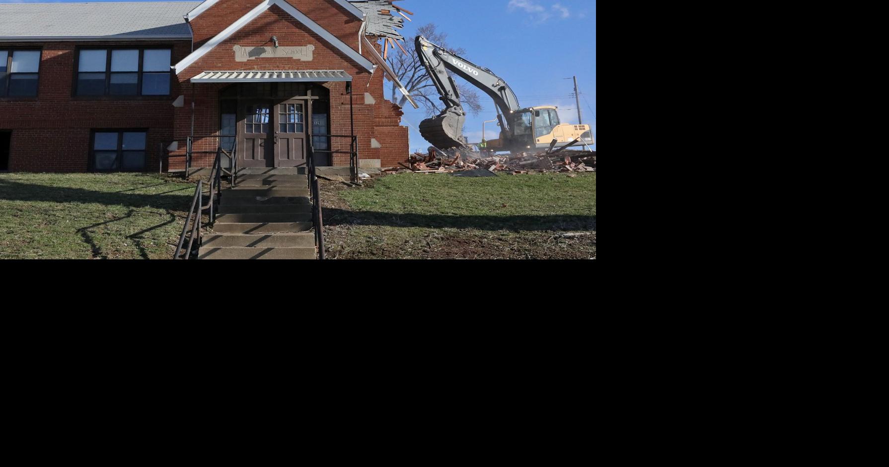 Photos Herculaneum tries to survive after the lead smelter closed