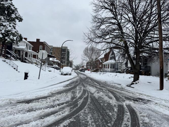 Snow hits Dogtown in ӣƵ