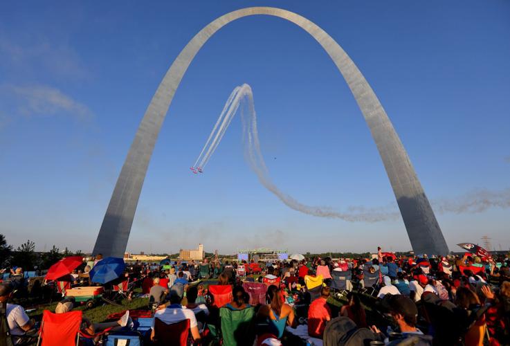 How the St. Louis Arch Stands Against All Odds