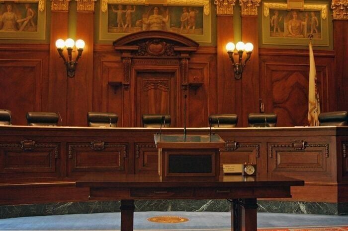 SCOIL-SUPREME-COURT-CHAMBER-700-700-p-C-97.jpg