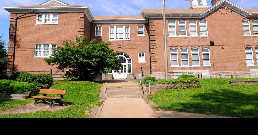 Ferguson school celebrates 130 years of learning