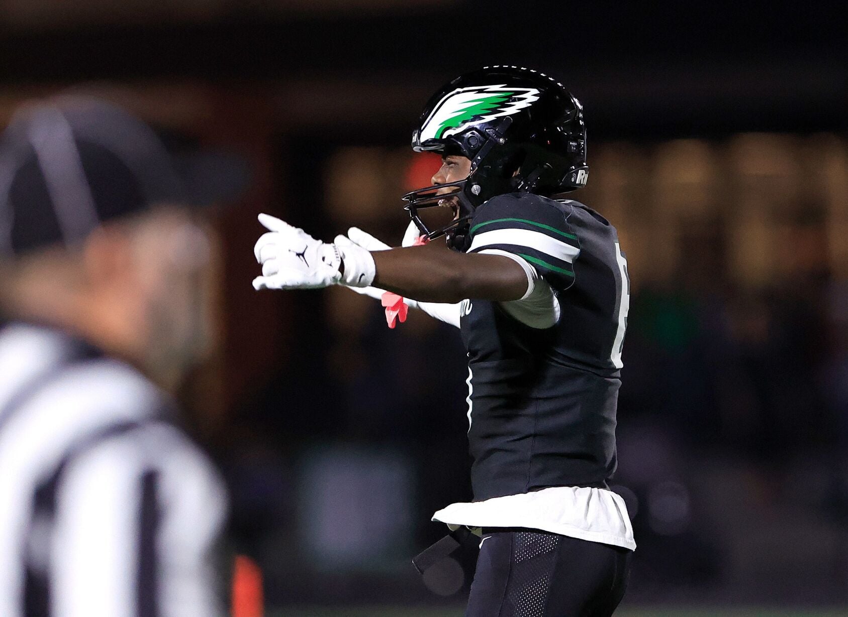 stltoday.com - Steve Overbey | Post-Dispatch - Successive 10-win seasons have Orchard Farm soaring with confidence: No. 6 small school