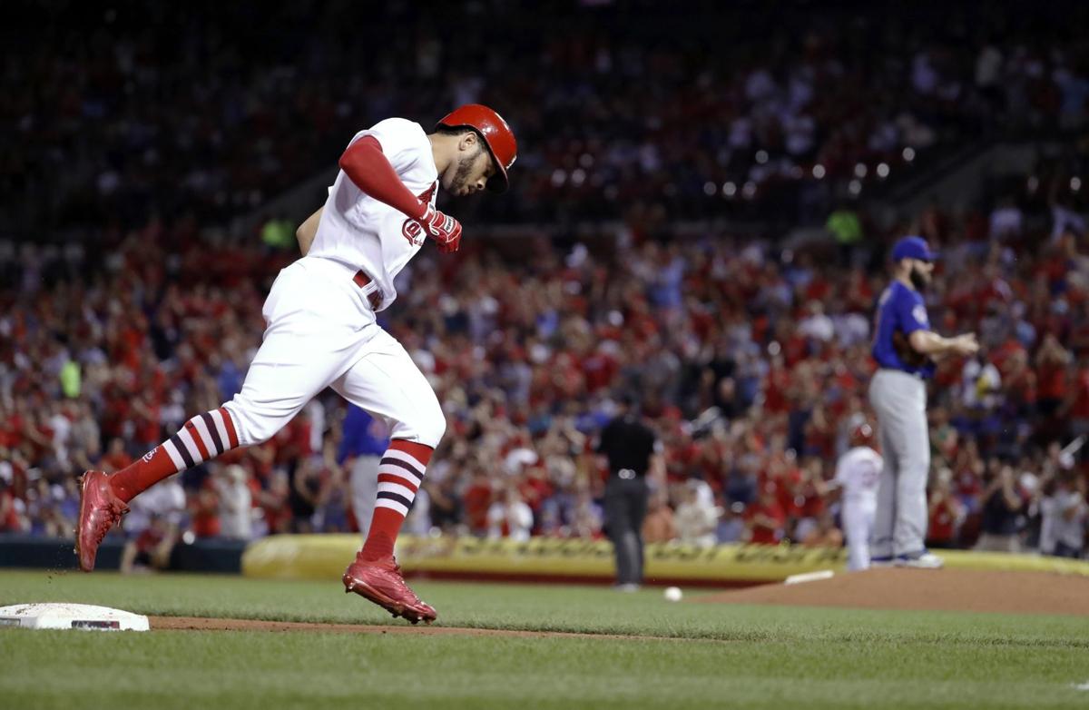 Fowler helps Cubs rally for 5-2 win over Reds