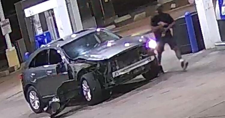 Pedestrian dies after being hit by car Saturday in St. Louis