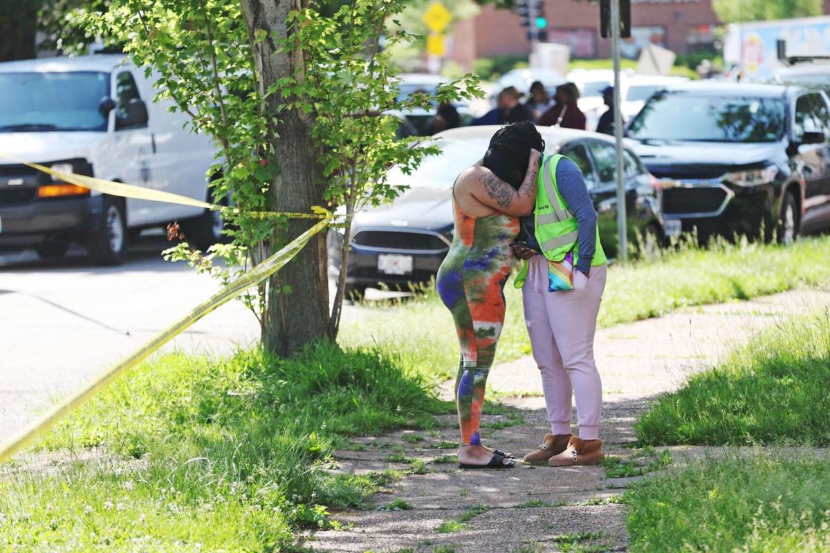 Man, woman found dead inside apartment in St. Louis' North Hampton ...