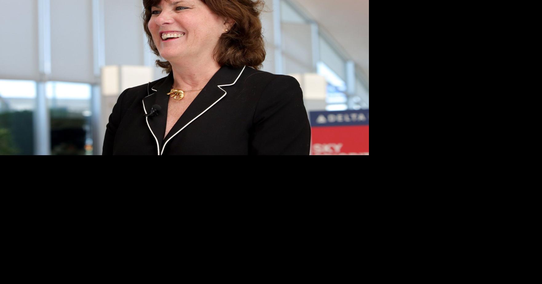 Photos:Airport director Rhonda Hamm-Niebruegge retires