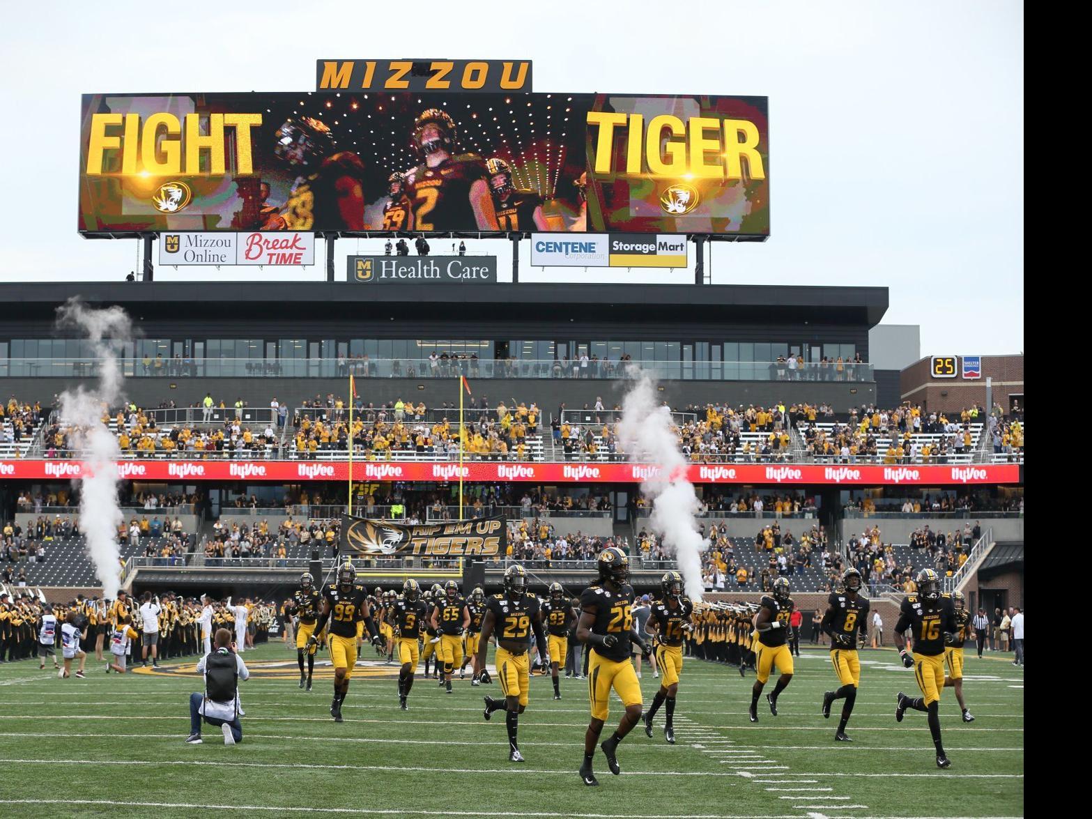 Bring Your Mask If You Re Attending Mizzou Football Games Mizzou Sports News Stltoday Com