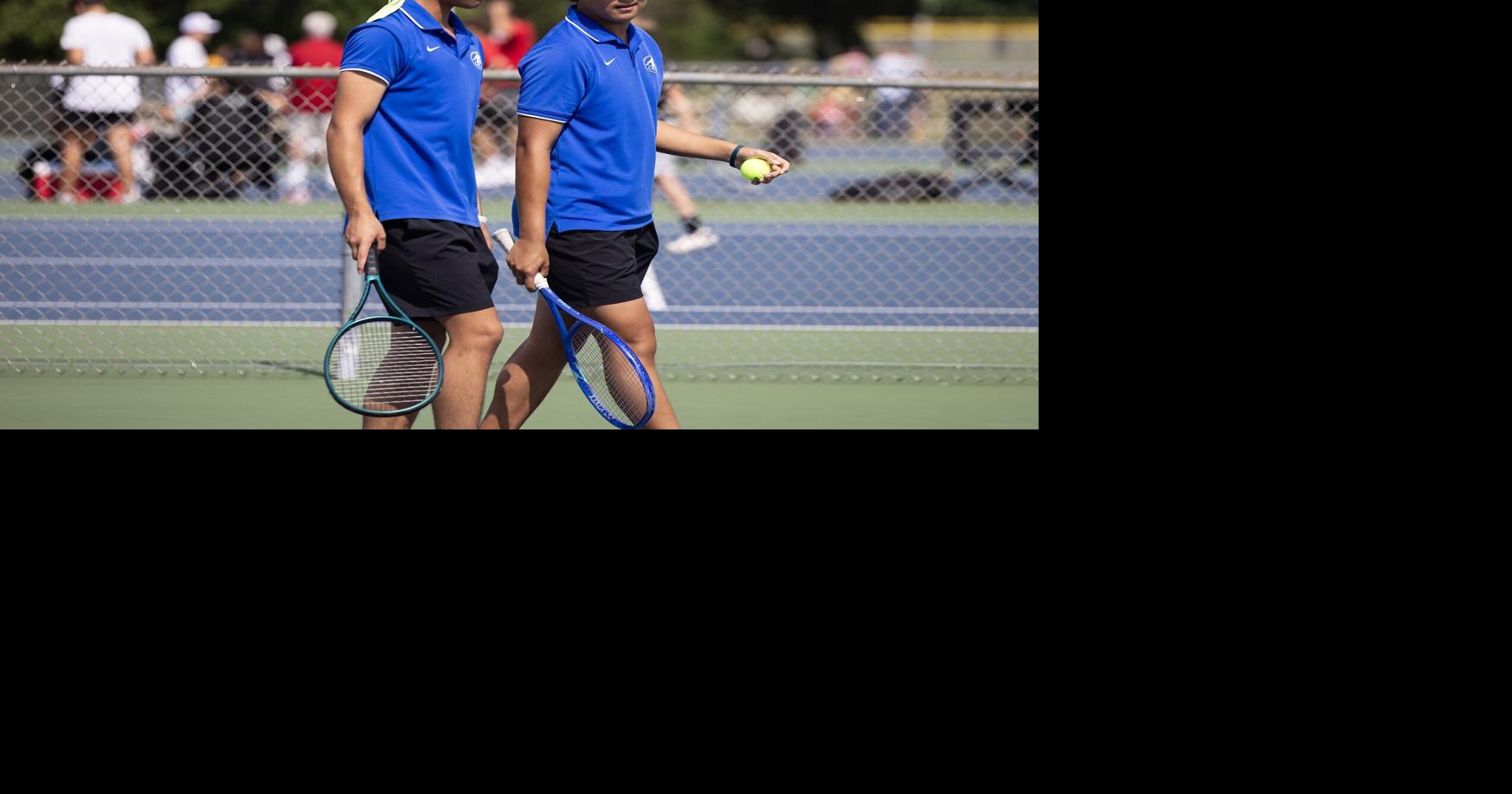 BOYS TENNIS | TEAM STATE TOURNAMENT PREVIEW Clayton, John Burroughs, Ladue, Marquette take aim on boys team tennis state titles Bill Hester | Special to the Post-Dispatch