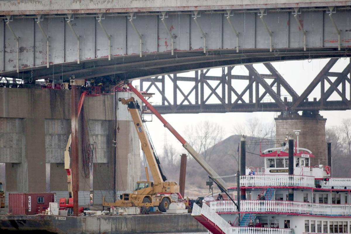 Poplar Street Bridge slide begins, on track for Monday reopening