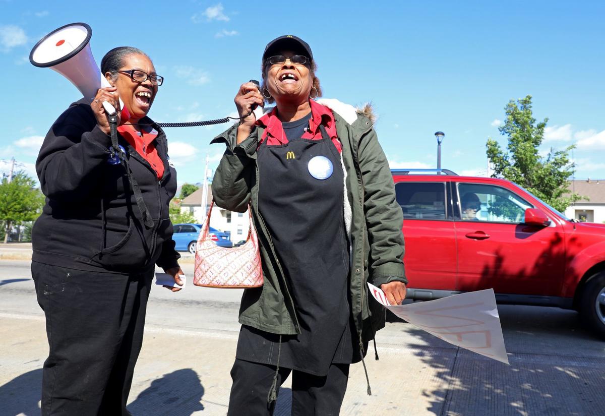 Minimum wage workers protest for $15