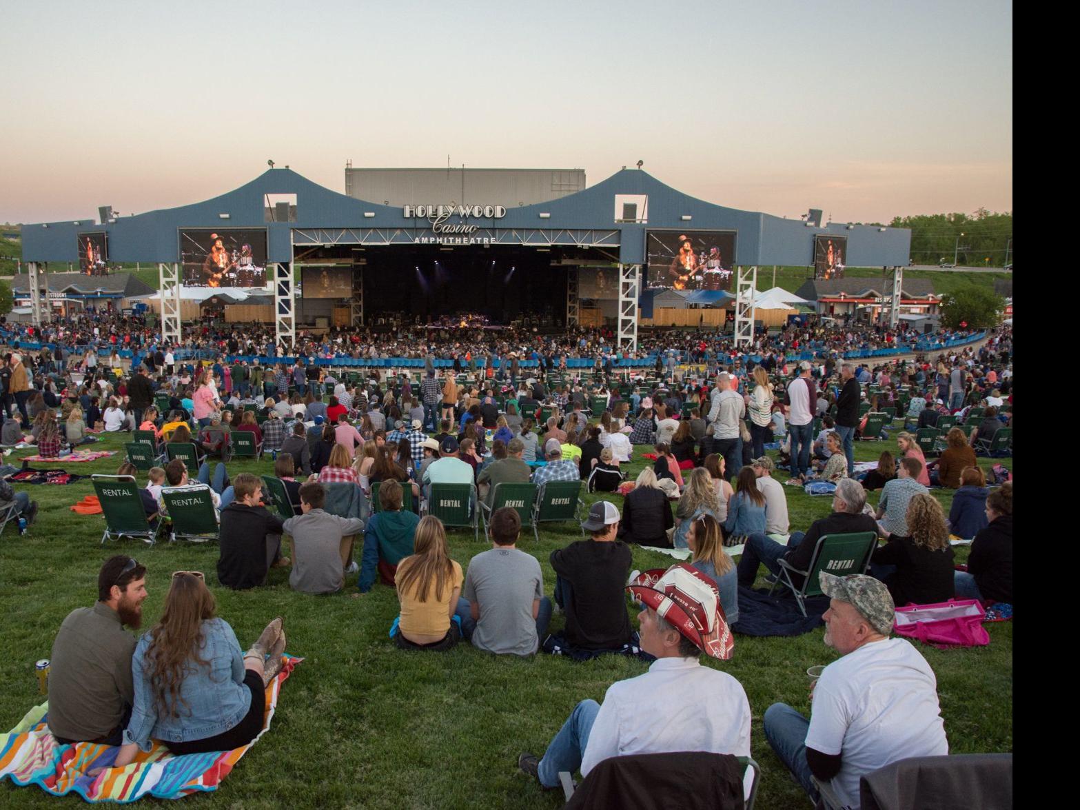 Hollywood casino amphitheater concerts 2020