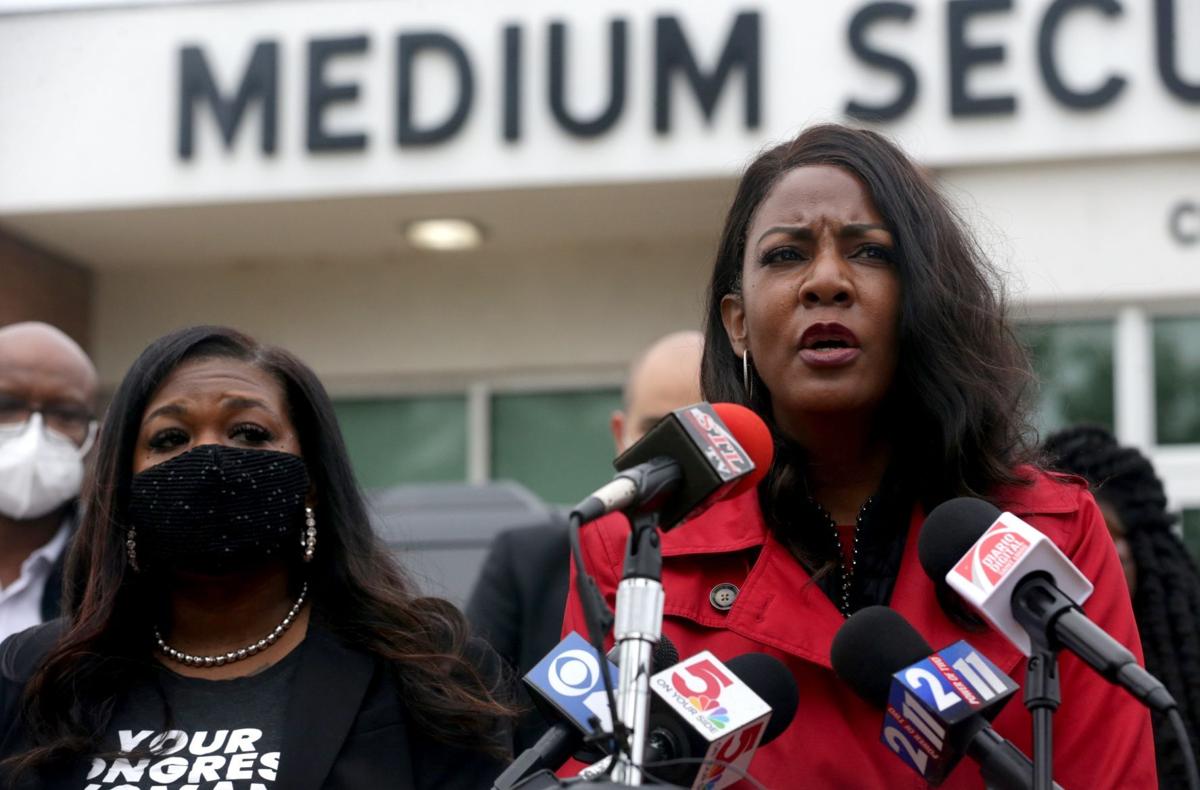 St. Louis City Mayor Tishaura O. Jones & Congresswoman Cori Bush Visit St. Louis City Jails