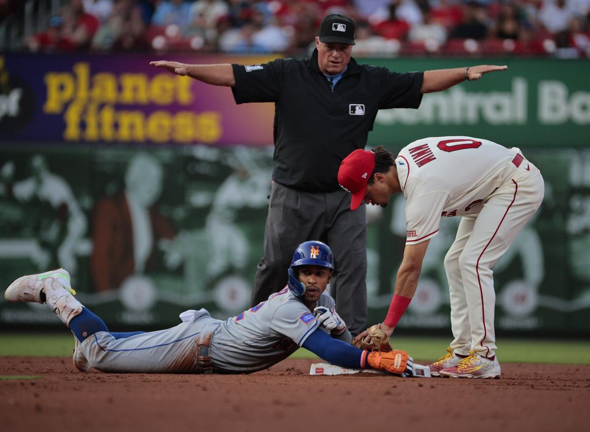 Back in the pits: Cardinals drop to 16 under .500 with lousy, messy loss to  Mets