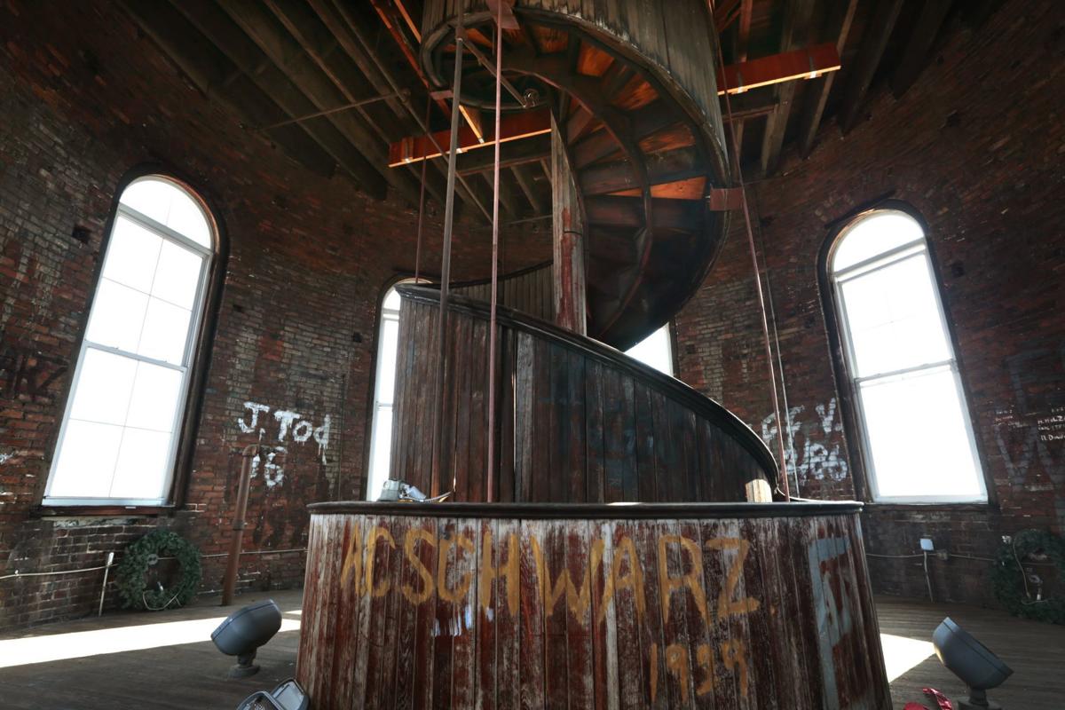 150 years From Lunatic Asylum to St. Louis Psychiatric Rehabilitation