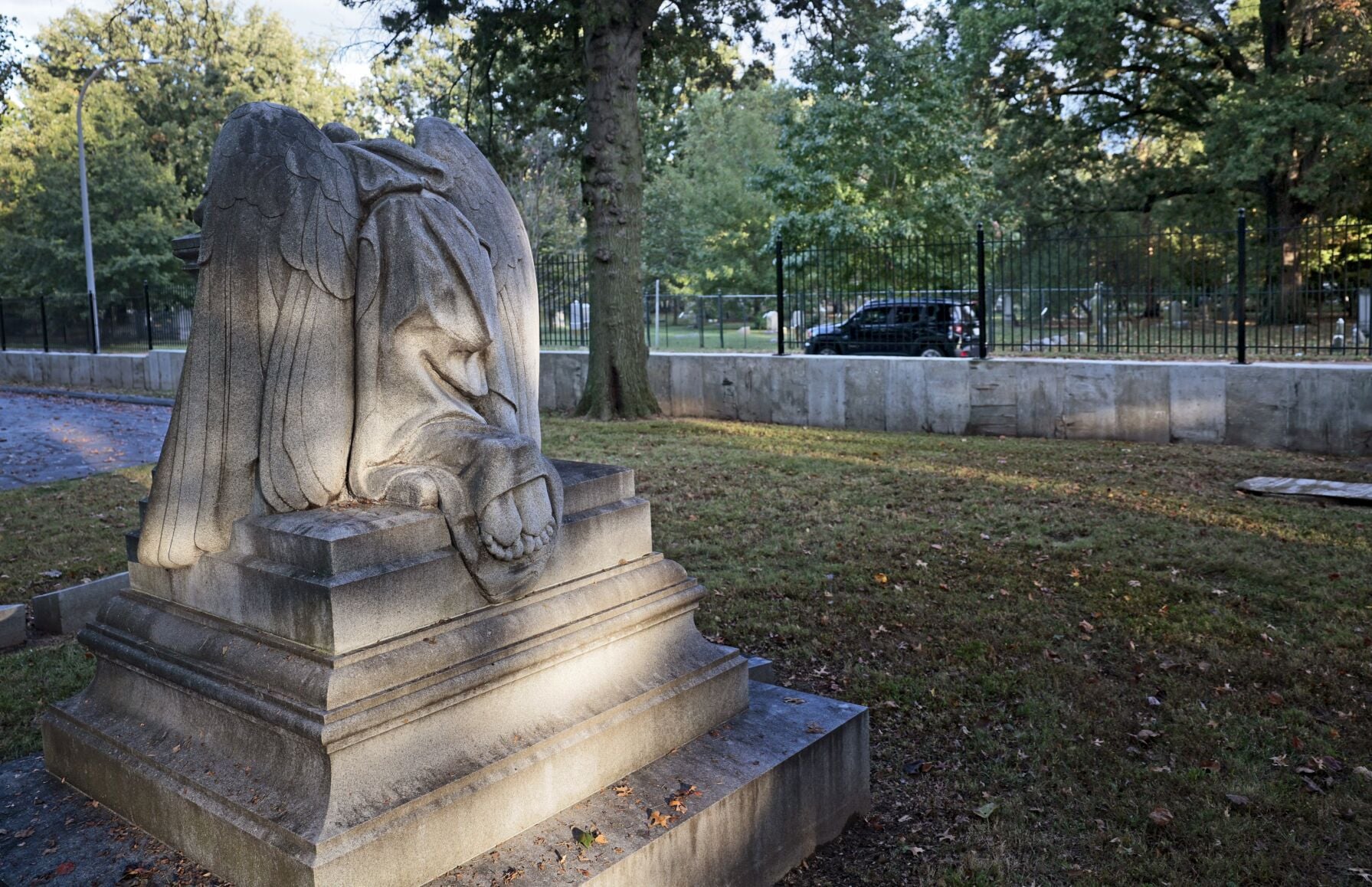 Urban myth speaks of ghost that haunts Calvary Avenue in �����Ӱ�ԭ��
