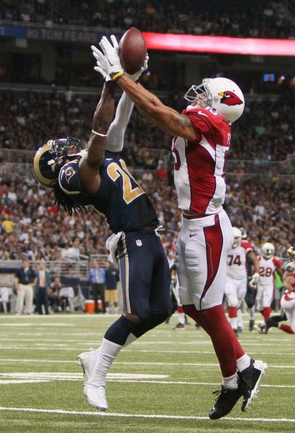 Linebacker (53) Ernest Jones of the Los Angeles Rams against the Arizona  Cardinals in an NFL football game, Sunday, Sept. 25, 2022, in Glendale, AZ.  Rams won 20-12. (AP Photo/Jeff Lewis Stock Photo - Alamy