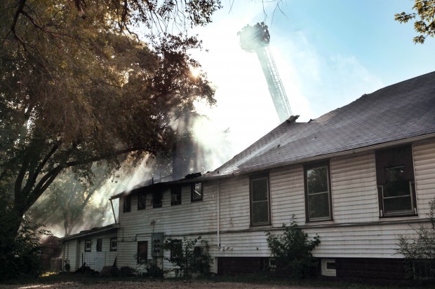 Fire severely damages apartments in Cahokia