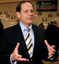 St. Louis mayor says he and bodyguard helped victim of assault