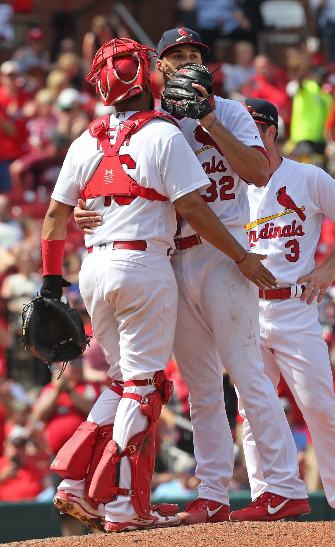 Jordan Hicks' rapid turnaround started by revving up the 100-mph catch  club: Cardinals Extra