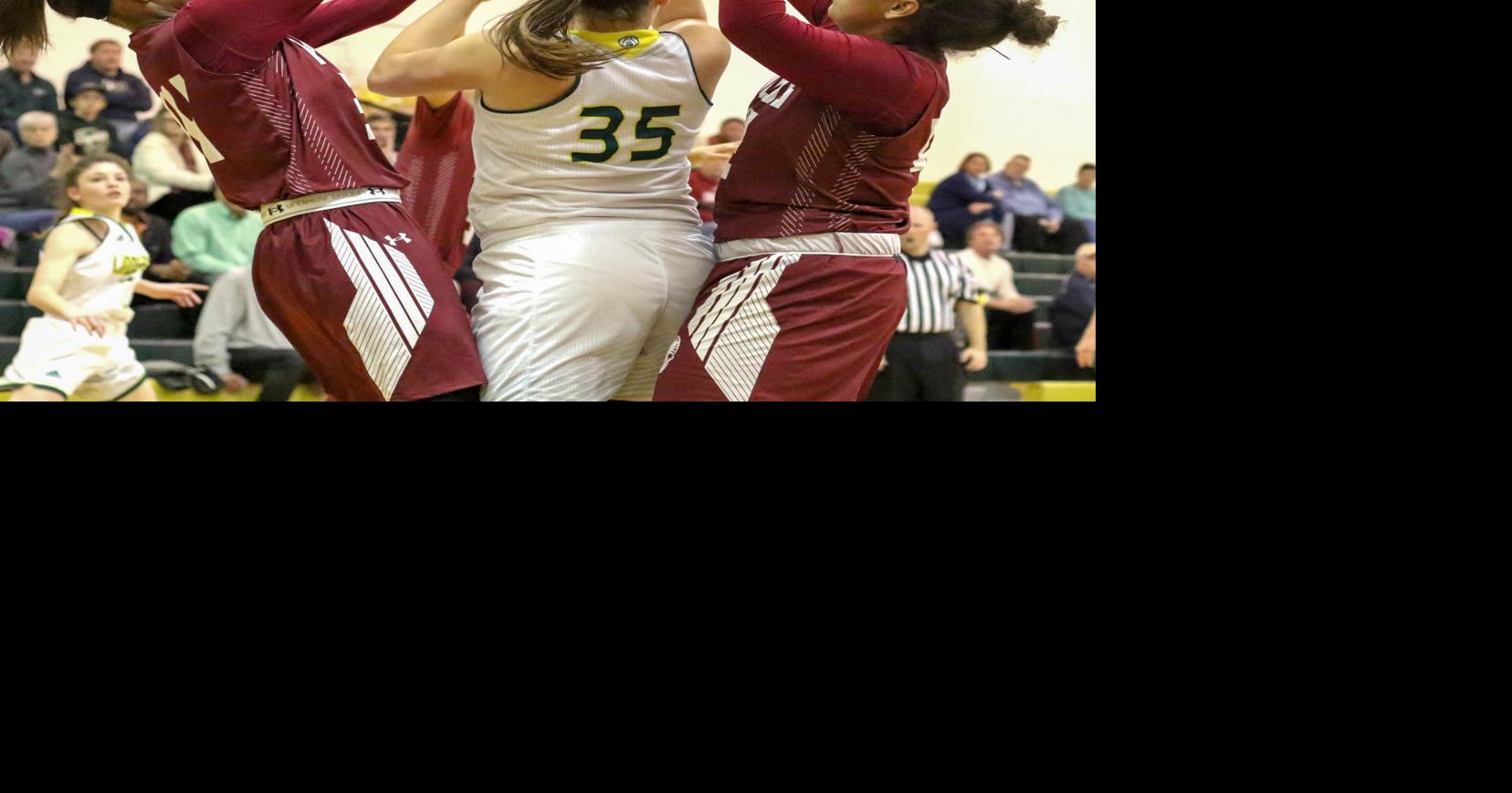 Brooks sisters help MICDS explode past Lindbergh