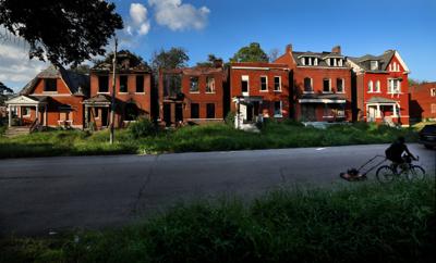 Ghost town: Vacant neighbors, vacant homes