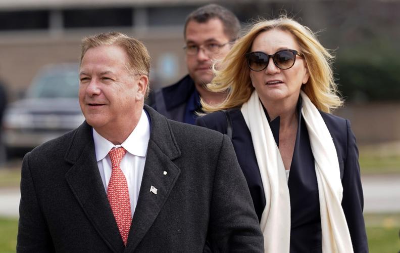 Mark McCloskey pitches St. Louis GOP on a plan to catch RINOs