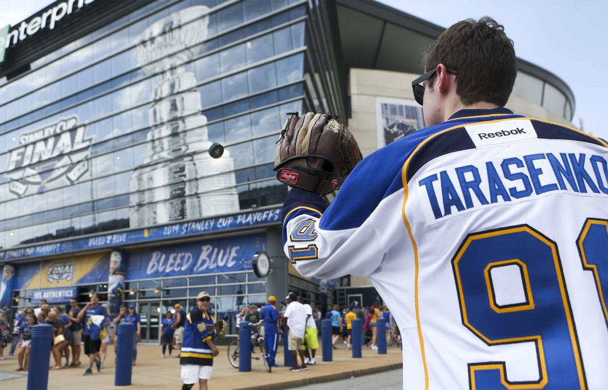 Blue Beards Vintage Jerseys On Display As 30 000 Blues Fans Fill Downtown For Rally Metro Stltoday Com