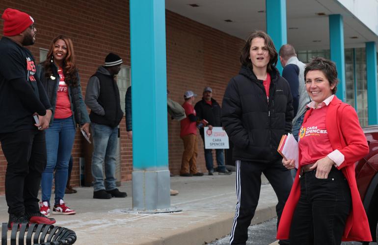 Primary voting in Ӱԭ Hills