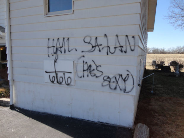 'Hail Satan (he's sexy)' graffiti has Madison County authorities ...