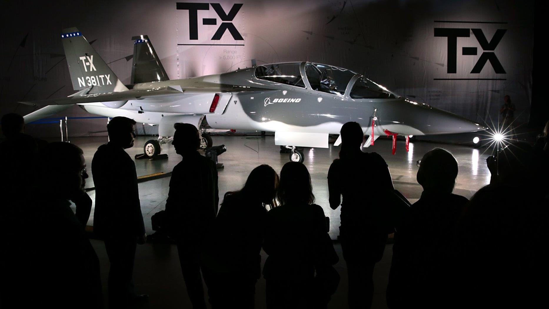 Boeing S St Louis Plant Wins Major 9 2 Billion Contract For New Air Force Training Jet Local Business Stltoday Com Boeing S St Louis Plant Wins Major 9 2 Billion Contract For New Air Force Training Jet Local Business Stltoday Com