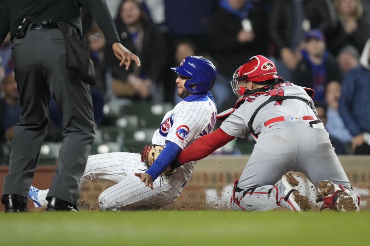 Cubs 5, Reds 4. And Willson Contreras has a tender knee. - Cubby-Blue