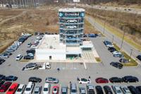 Shares of Carvana slump after Wedbush warns of rising bankruptcy risk